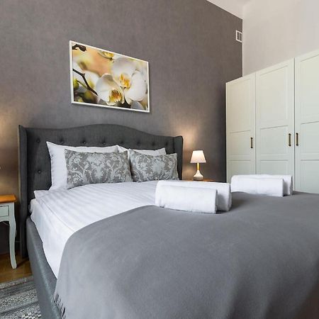 Freta 25 Elegant Apartment By Rent Like Home วอร์ซอ ภายนอก รูปภาพ
